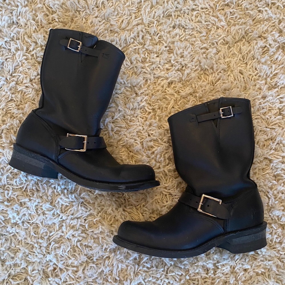 COPY - Frye Size 9 Engineer Moto Boot